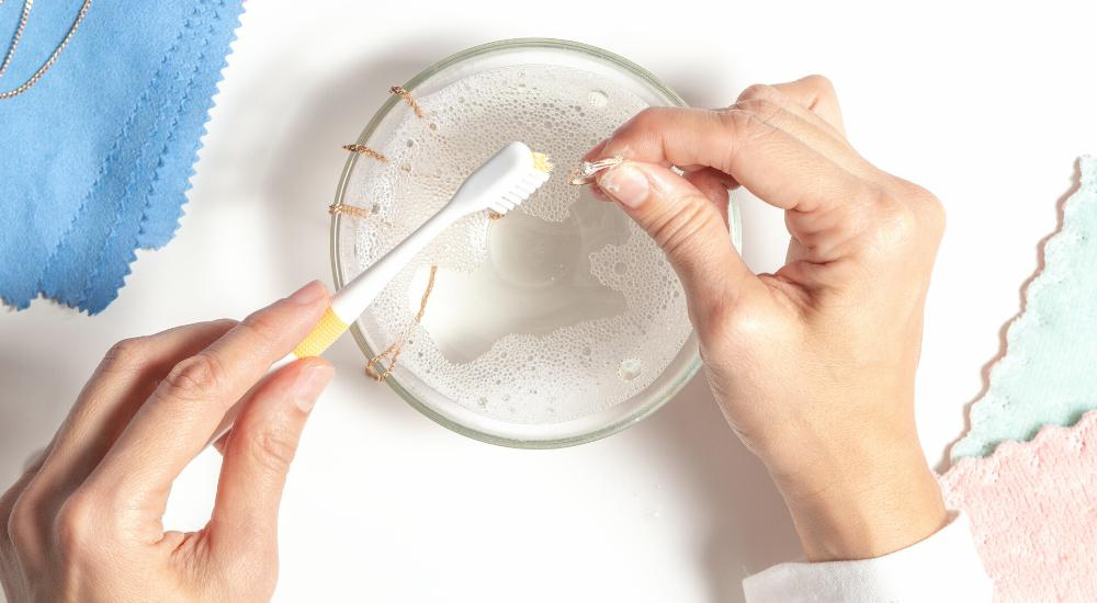 A Guide To Jewelry Cleaning