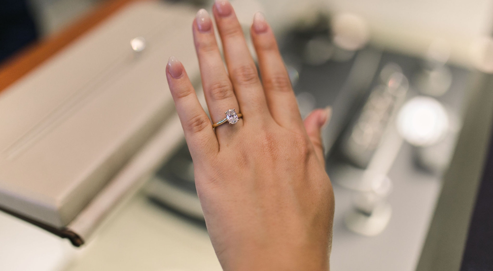 A Guide to Engagement Rings: Making Shopping Simple