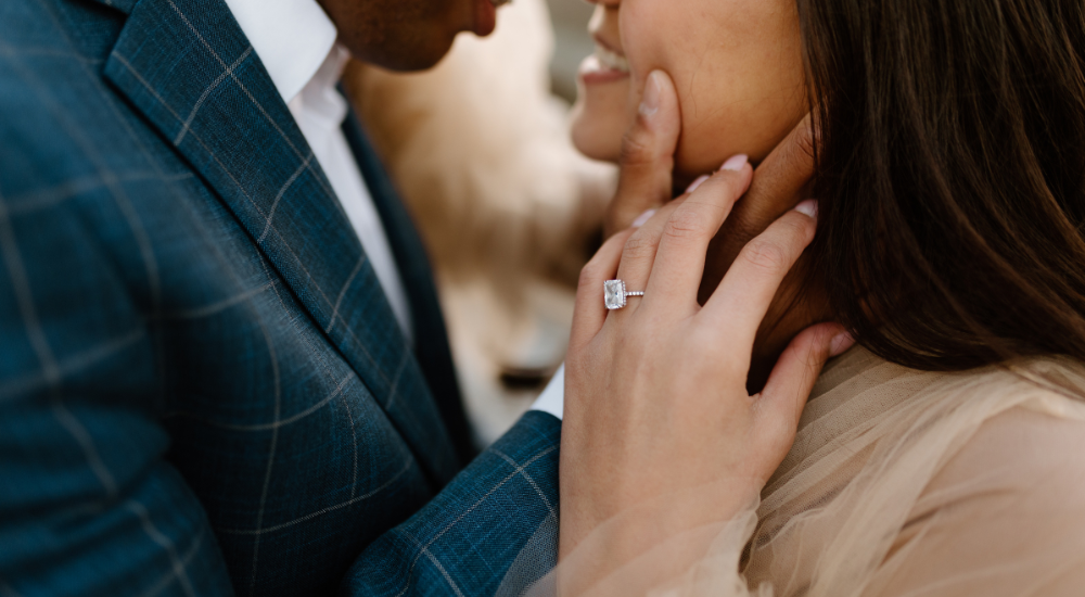 Best Ways to Announce Your Engagement