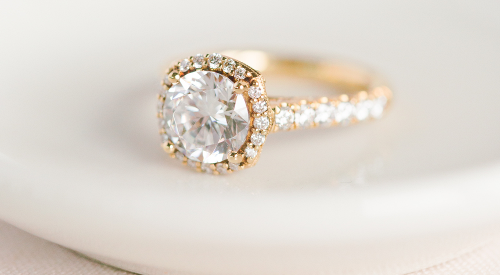 Beginner's Guide to Buying an Engagement Ring: Tips, Styles, and Budgeting