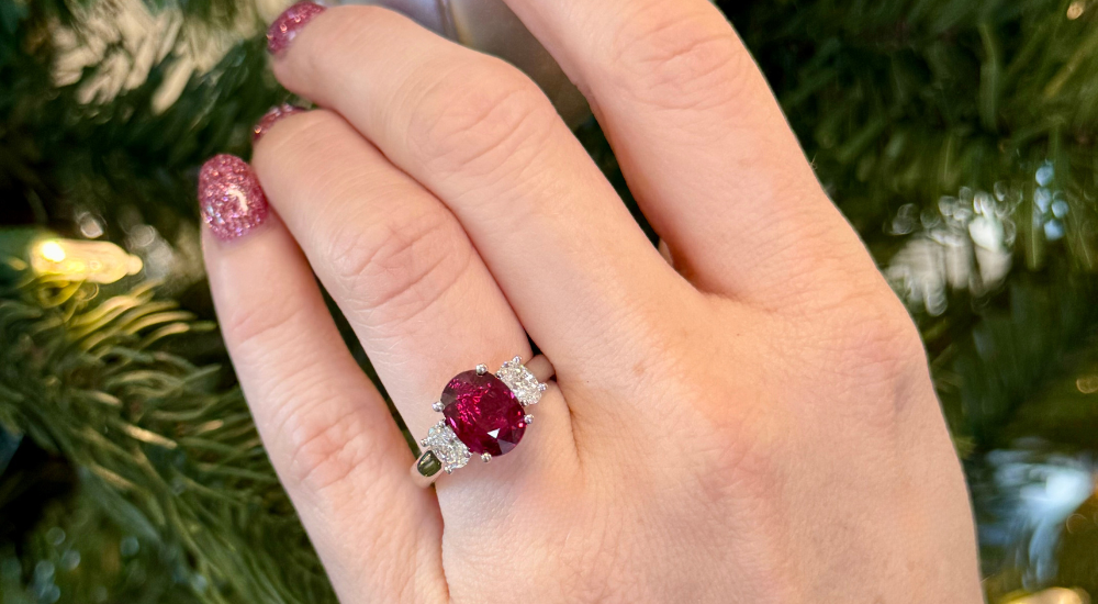 9 Reasons Why Jewelry is the Perfect Holiday Gift