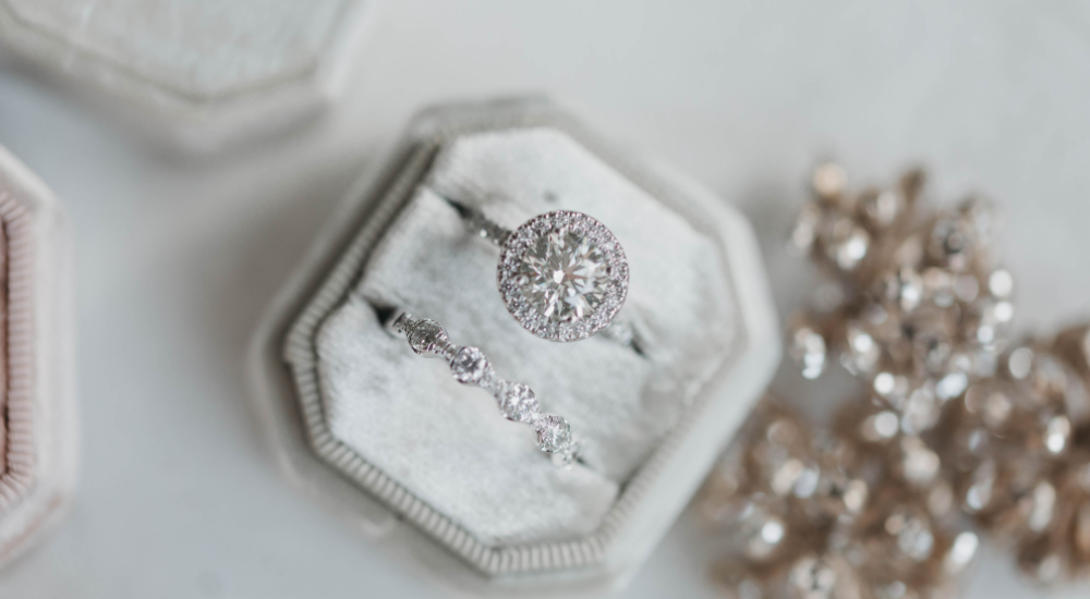 How to Secretly Determine Her Ring Size for the Perfect Surprise