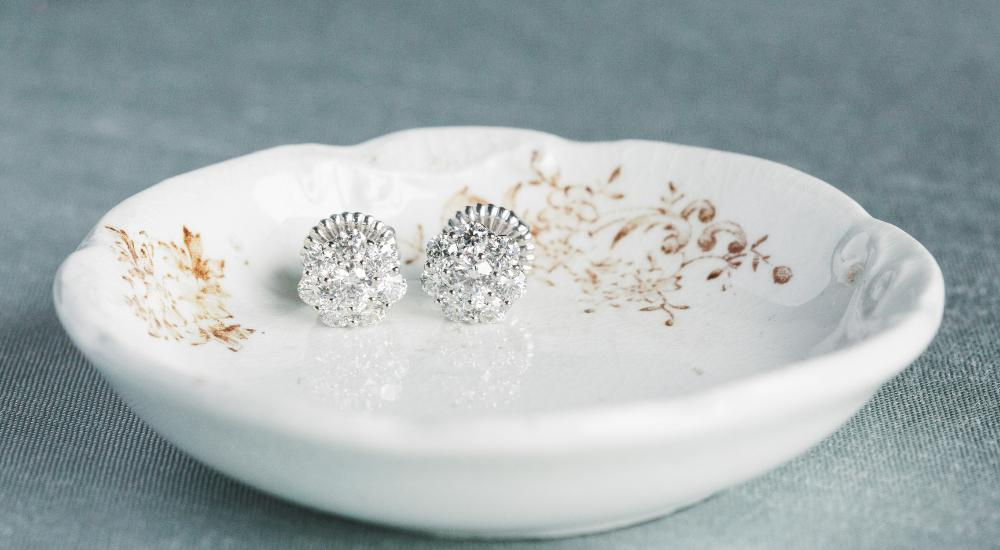 Understanding the Difference Between Fine Jewelry and Fashion Jewelry