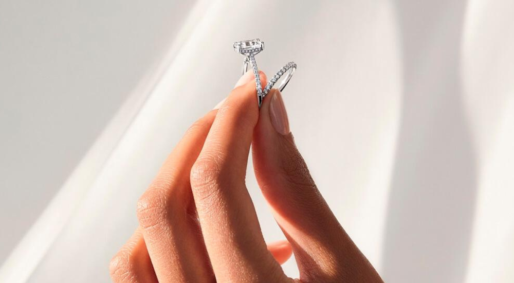 When Should You Take Off Your Engagement Ring?