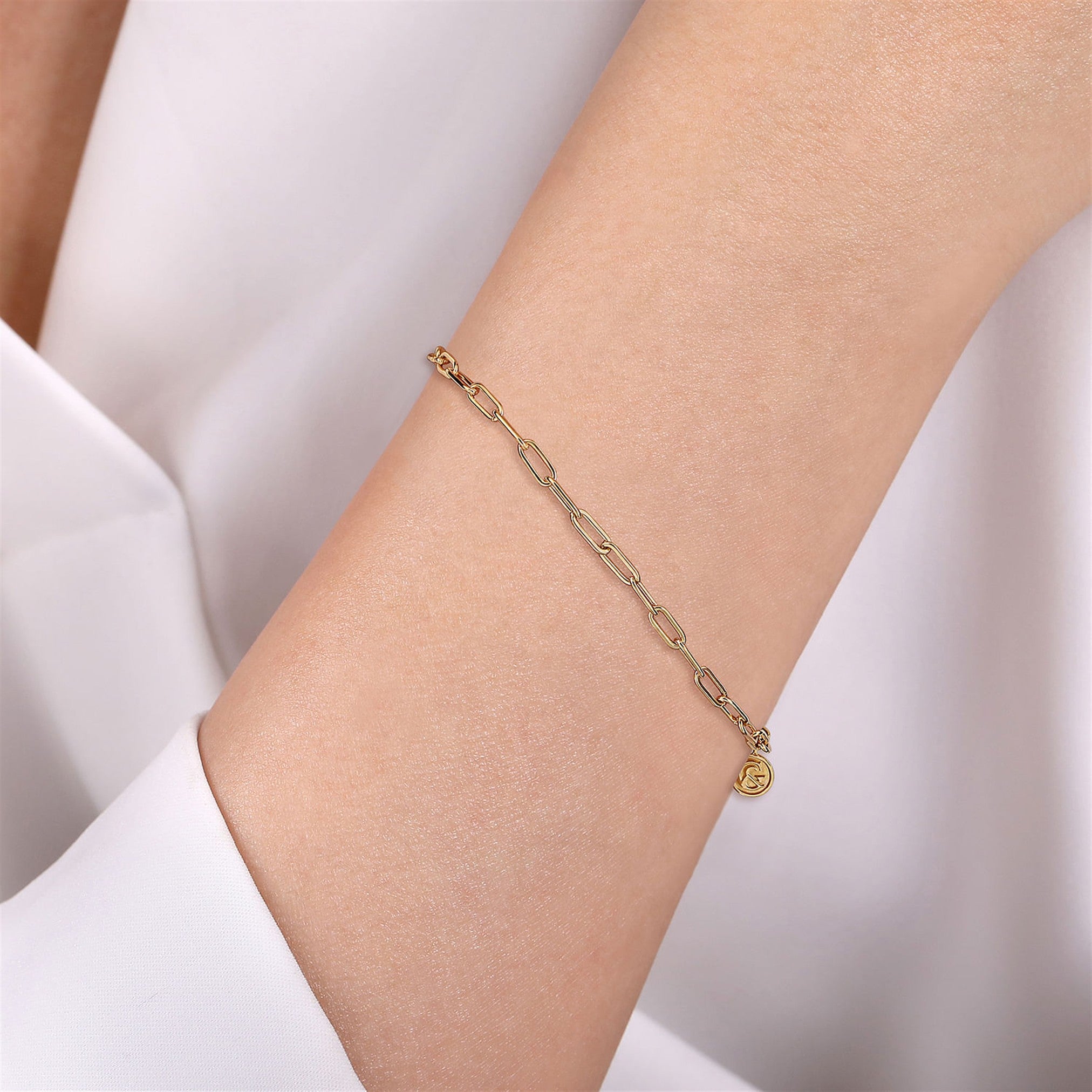 Gabriel & Co. Hollow Paperclip Chain Bracelet