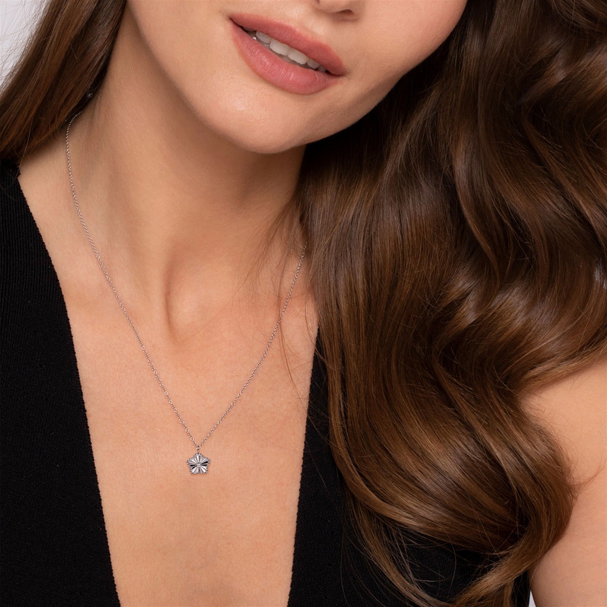 Gabriel & Co. Diamond Bujukan Frame Flower Diamond Cut Pendant Necklace