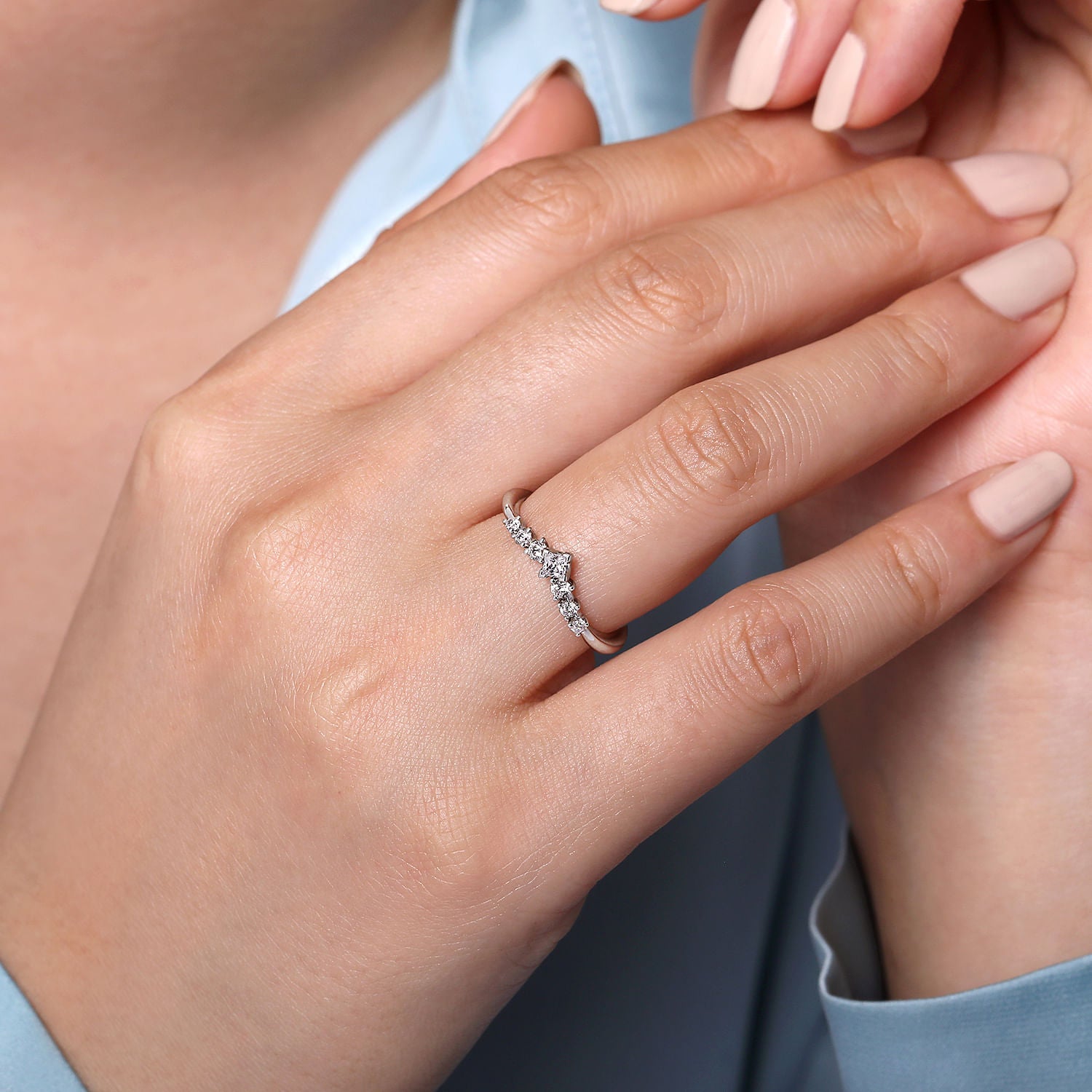 Gabriel & Co. Curved Princess Cut and Round Diamond Band