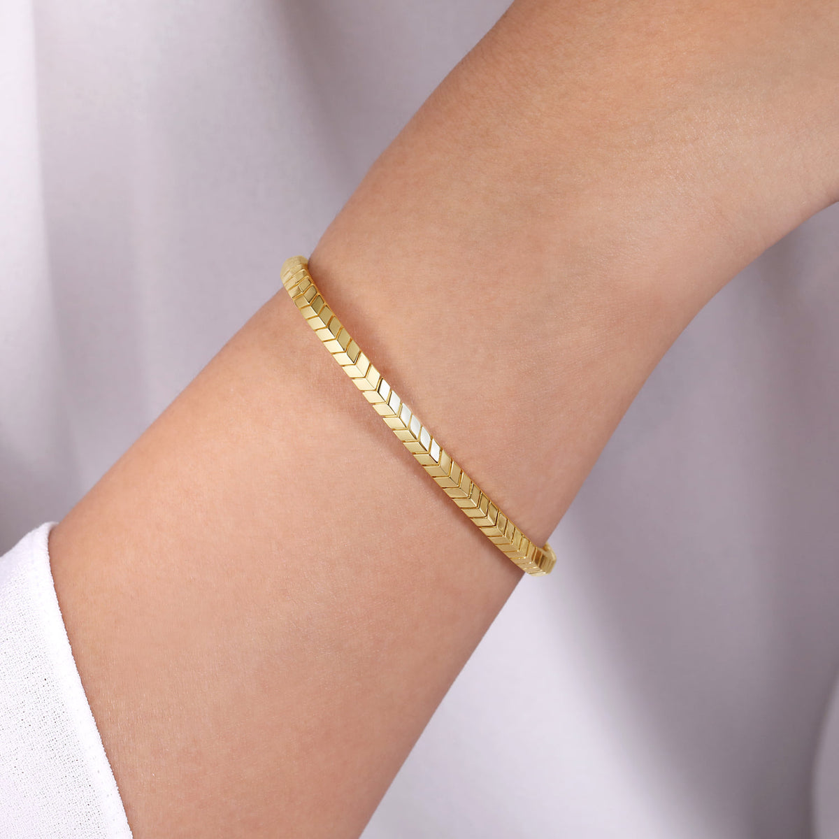 Gabriel & Co. Chevron Split Bangle